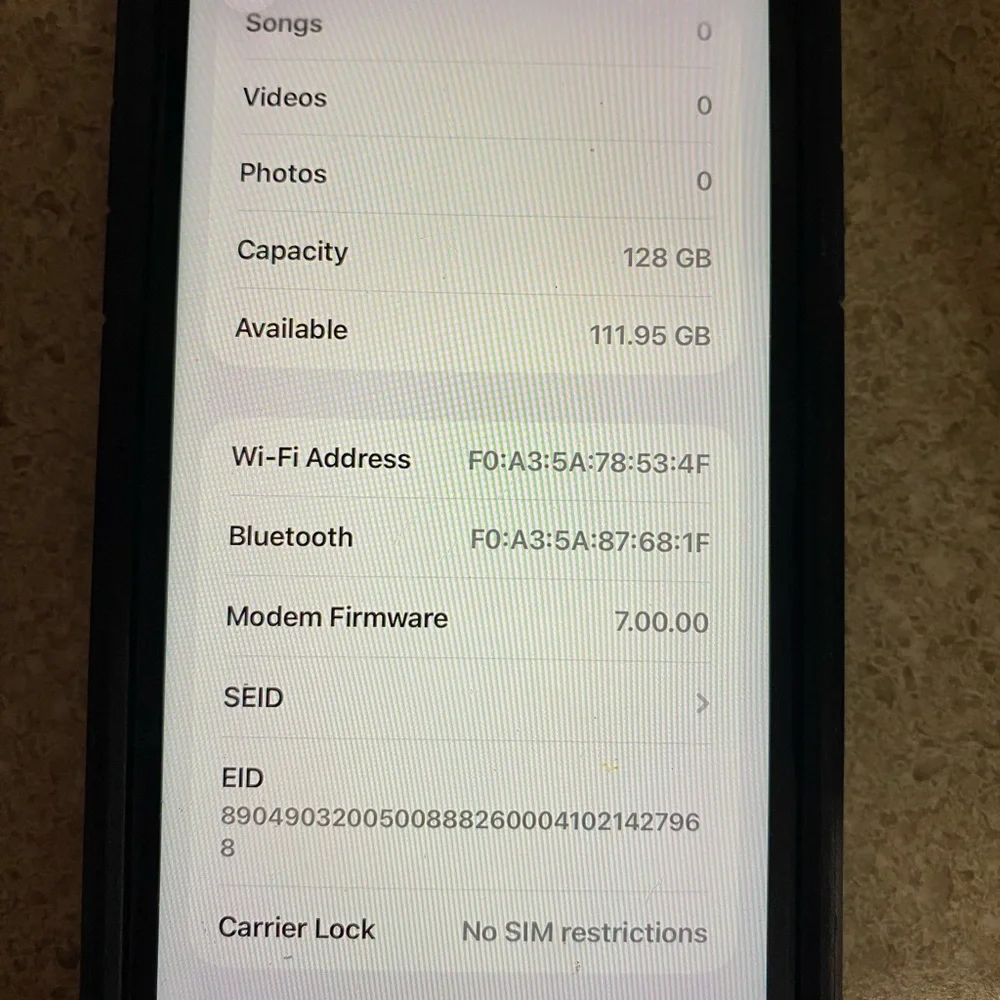 🦄Gorgeous 128 GB IPHONE 11🦄